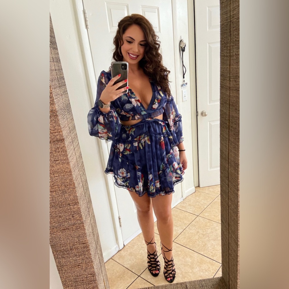 HotMiamiStyles Blue Floral dress size small